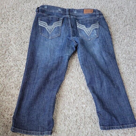 Vigoss Capri Jeans Womens 7 Distressed Embroidered - Picture 8 of 9